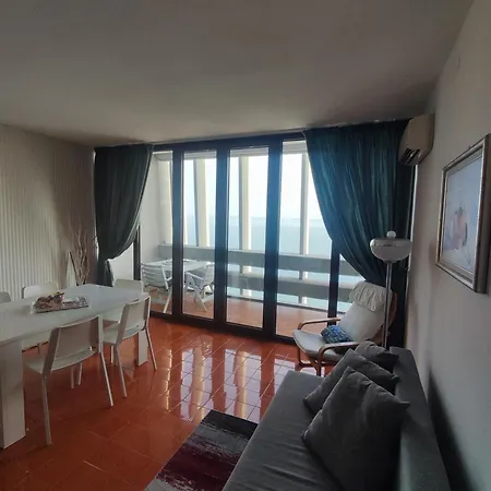 Apartament Sea View Centro - Zipser Grado